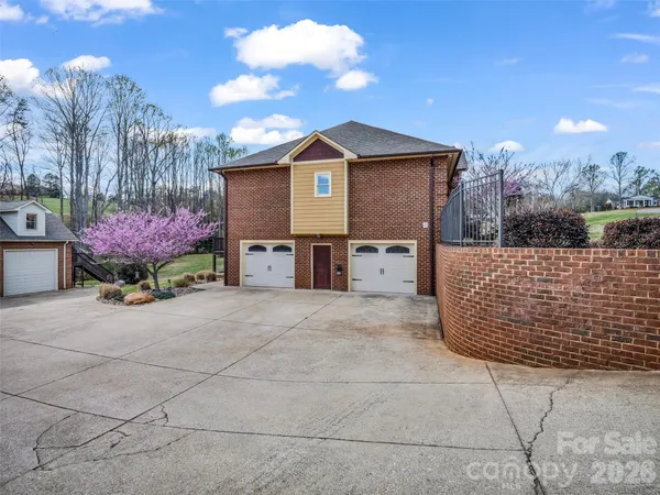 $750,000 | 148 Fairway Drive, Forest City, NC 28043