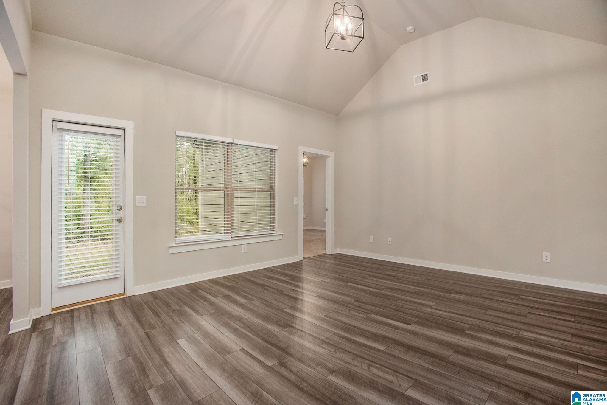 295 Avalon Way Clanton, AL 35045 - Photo 11 of 21
