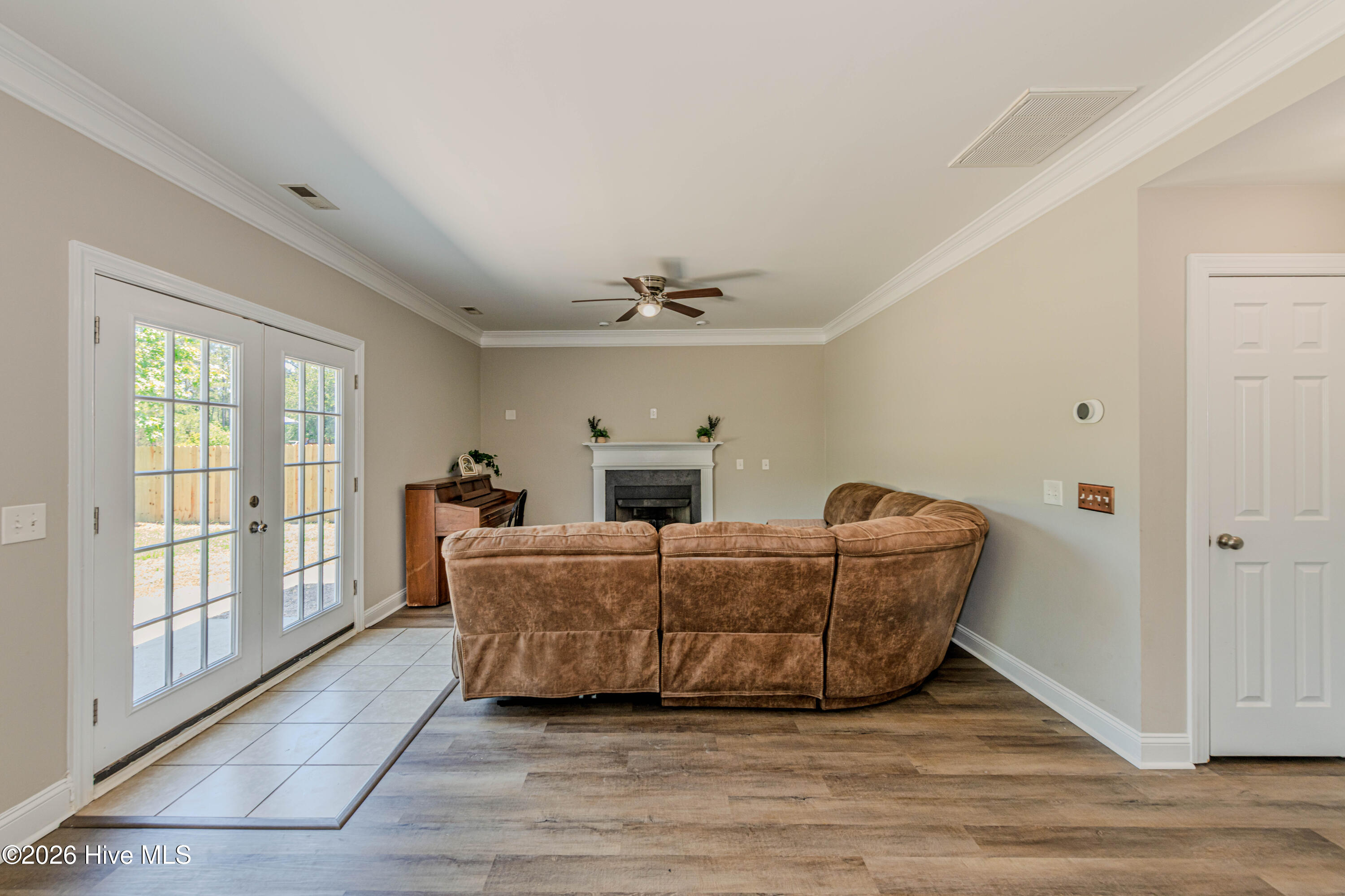 673 Morris Landing Road Holly Ridge, NC 28445 - Photo 15 of 125 Living room