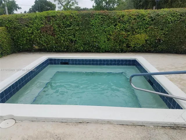 a view of a bathtub in a yard