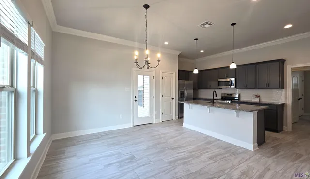 $2,400 | 3547 Atwater Villas Avenue, Baton Rouge, LA 70820