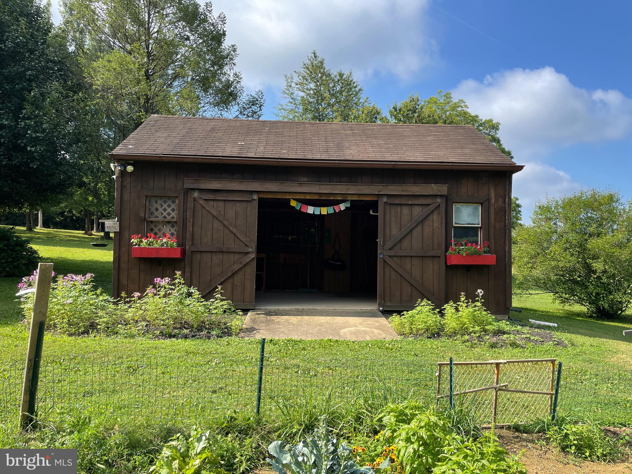 3220 South Manor Road Coatesville, PA 19320 - Photo 41 of 43 Barn with loft