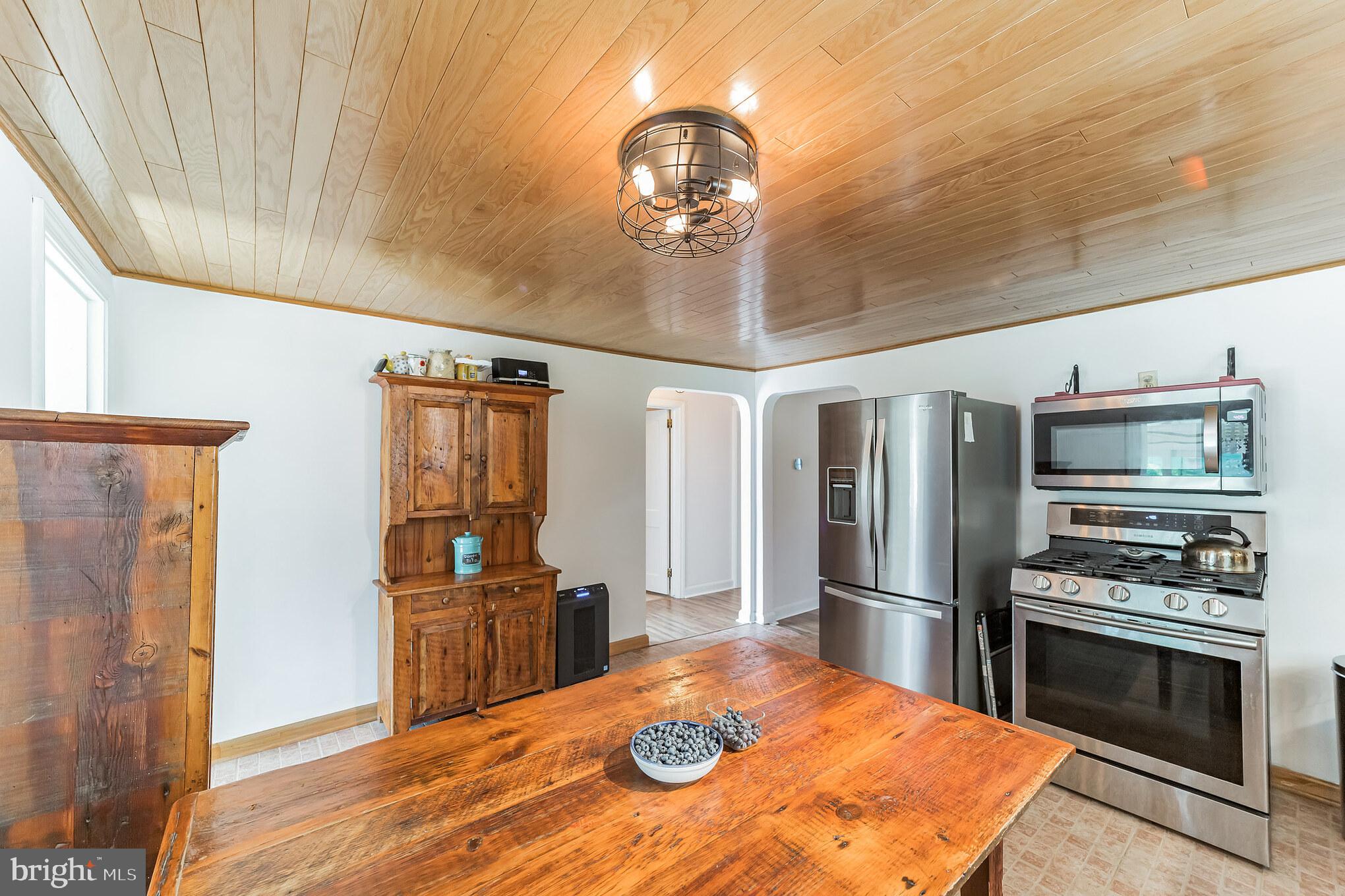 3220 South Manor Road Coatesville, PA 19320 - Photo 8 of 43 Gallery Image 8