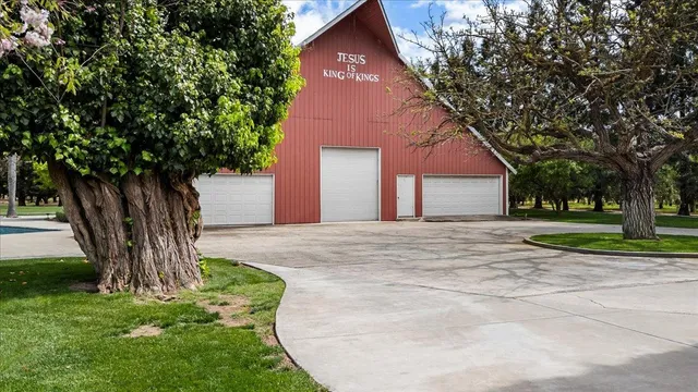 $2,395,000 | 25926 South Austin Road, Ripon, CA 95366