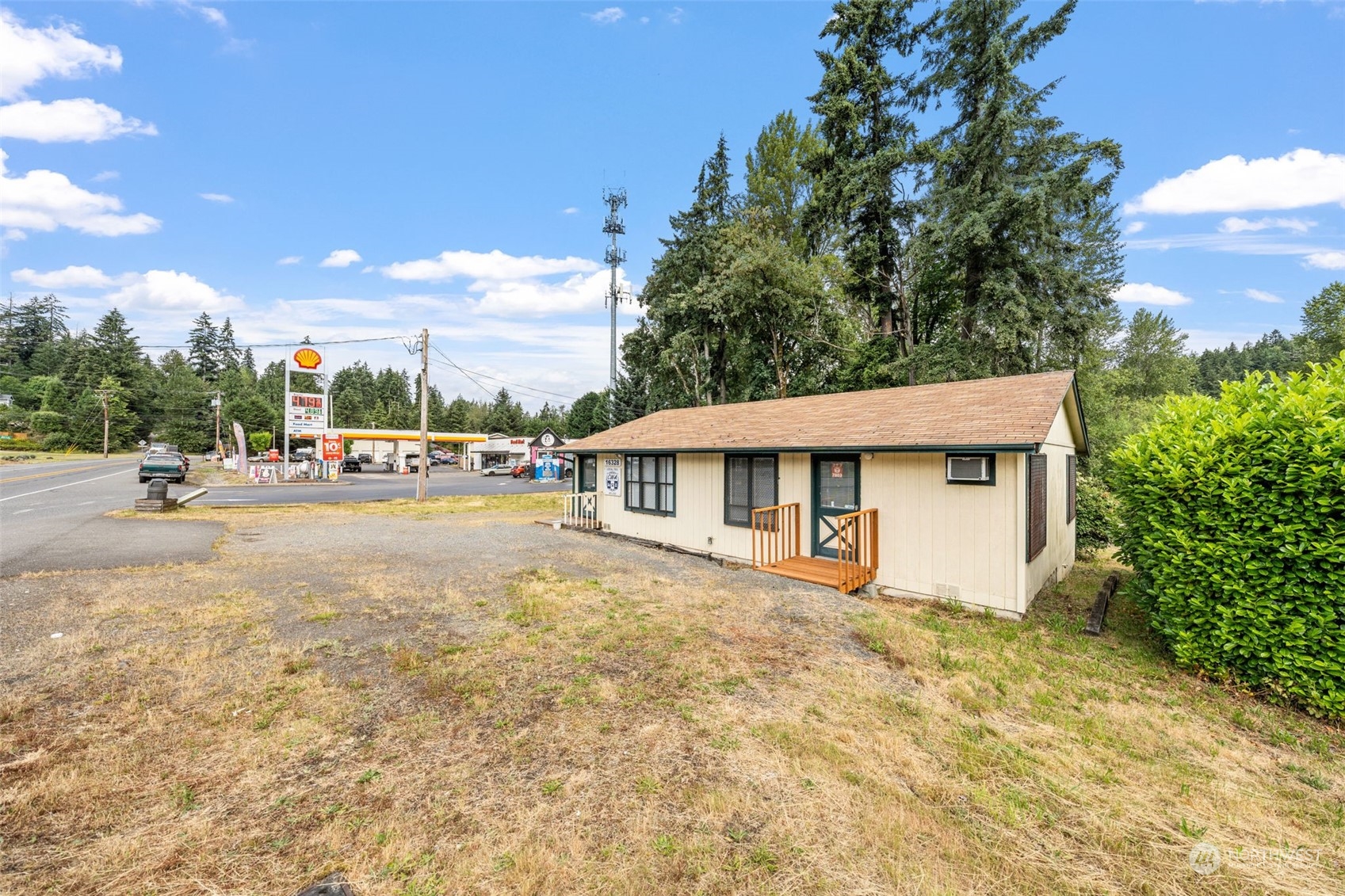 11205 164th Avenue Southeast Renton, WA 98059 - Photo 8 of 20 Gallery Image 8