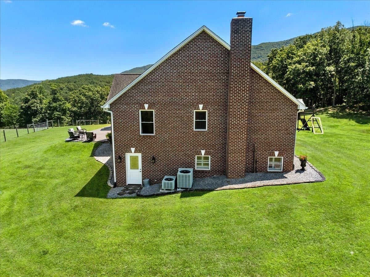 398 Penvir Road Narrows, VA 24124 - Photo 10 of 101 Gallery Image 10