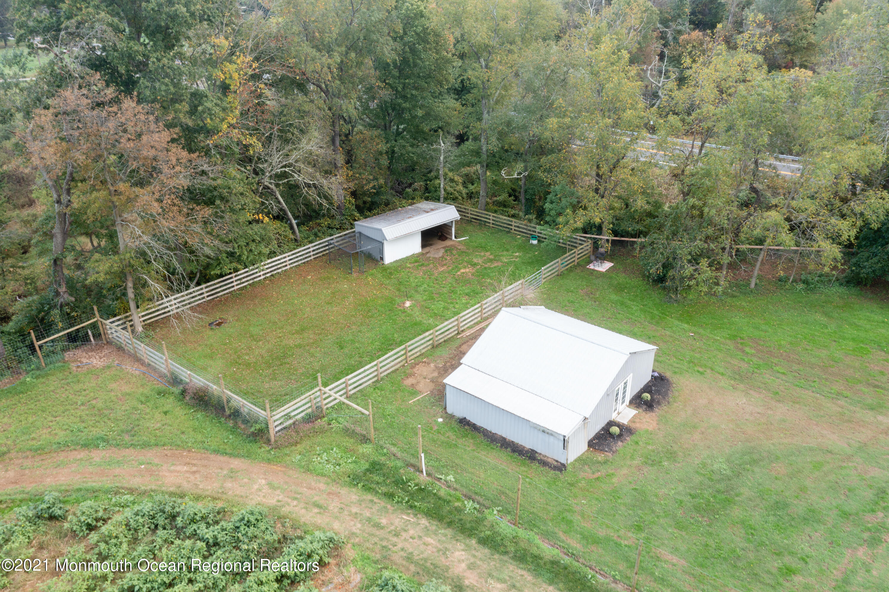 296 Trenton Lakewood Road Cream Ridge, NJ 08514 - Photo 32 of 35 an aerial view of a house