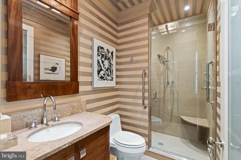 $1,999,000 | 1606 Pine Street, Philadelphia, PA 19103