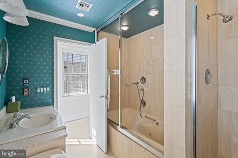 $1,999,000 | 1606 Pine Street, Philadelphia, PA 19103