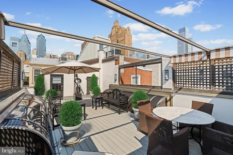 $1,999,000 | 1606 Pine Street, Philadelphia, PA 19103