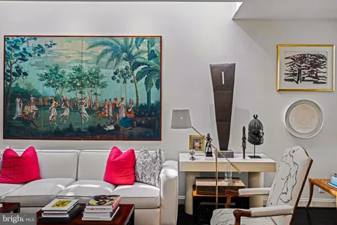 $1,999,000 | 1606 Pine Street, Philadelphia, PA 19103