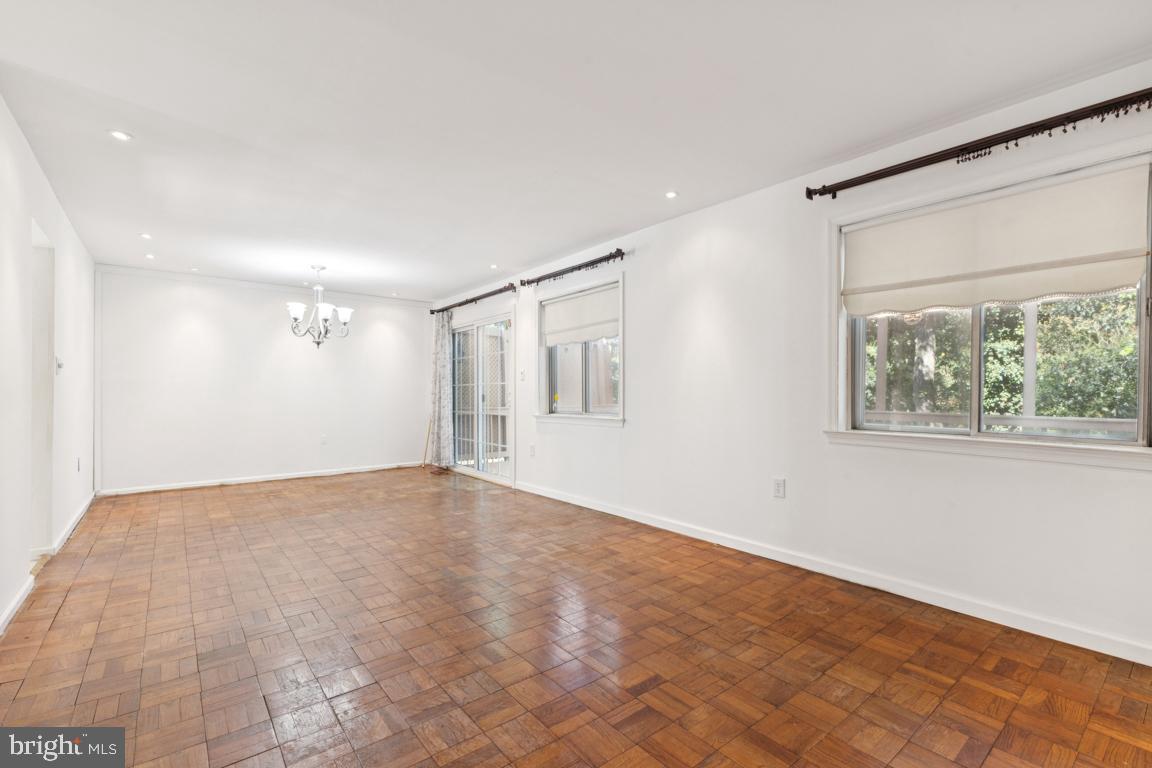 8600 Stonewall Road Manassas, VA 20110 - Photo 11 of 36 Gallery Image 11