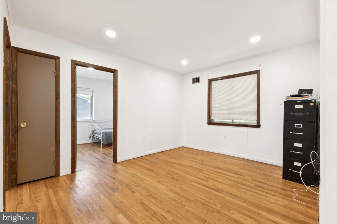 8600 Stonewall Road Manassas, VA 20110 - Photo 23 of 36 Office Space Upstairs