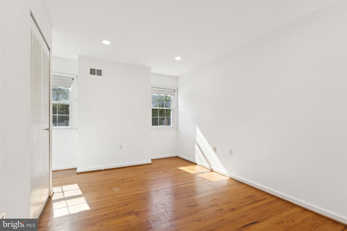 8600 Stonewall Road Manassas, VA 20110 - Photo 27 of 36 Bedroom 4