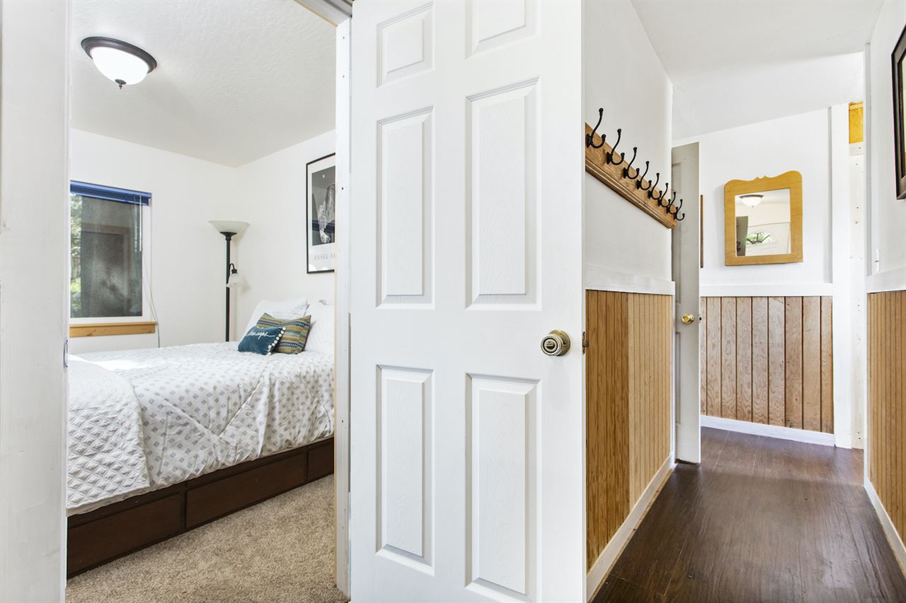 21202 Donner Pass Road Soda Springs, CA 95728 - Photo 9 of 21 Gallery Image 9