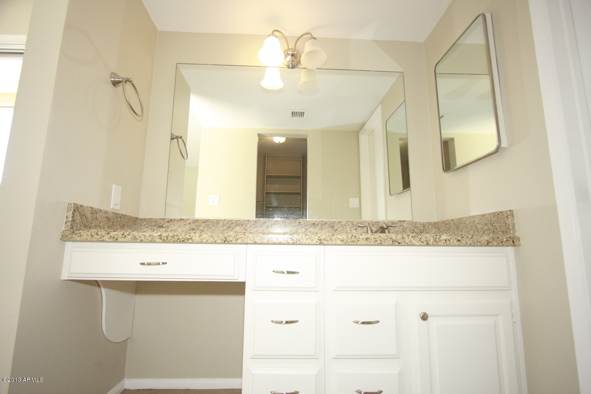 3633 West Wethersfield Road Phoenix, AZ 85029 - Photo 11 of 21 W12