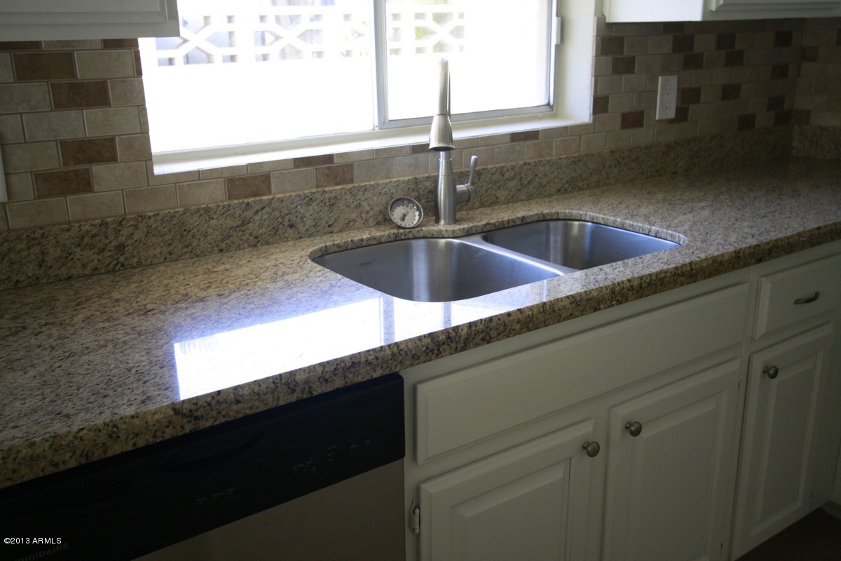 3633 West Wethersfield Road Phoenix, AZ 85029 - Photo 8 of 21 W9