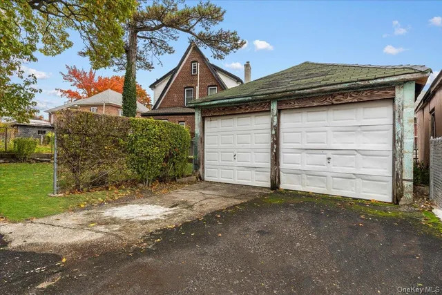 $695,000 | 4534 Hoxie Street | Wakefield