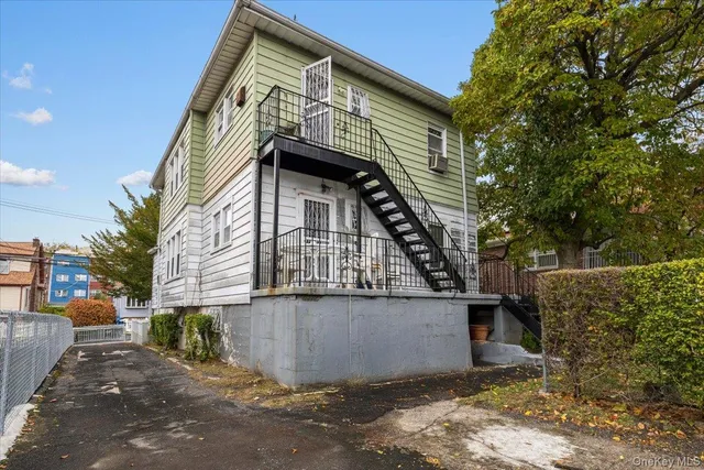 $695,000 | 4534 Hoxie Street | Wakefield