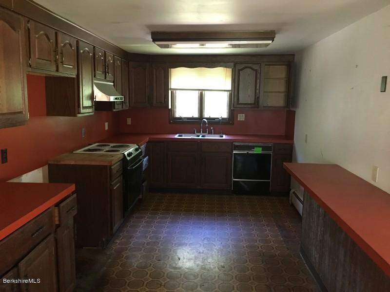 1254 North Hoosac Road Williamstown, MA 01267 - Photo 8 of 16 Kitchen