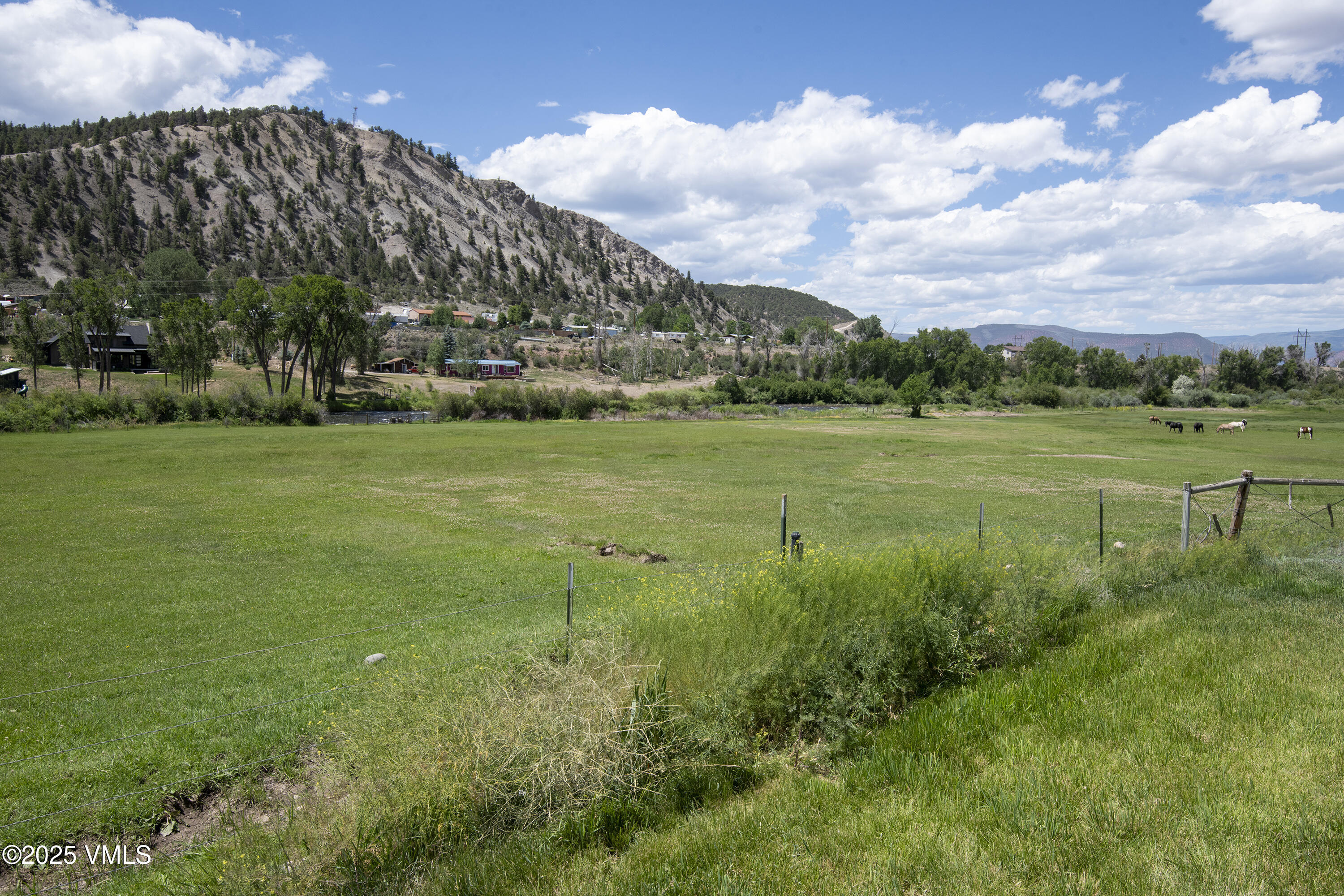 14555 Highway 6 Eagle, CO 81631 - Photo 49 of 61 a view of an outdoor space and a yard