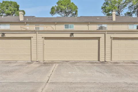 $365,000 | 979 Memorial Village Drive, Unit 48, Houston, TX 77024