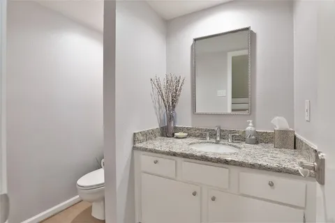 $365,000 | 979 Memorial Village Drive, Unit 48, Houston, TX 77024