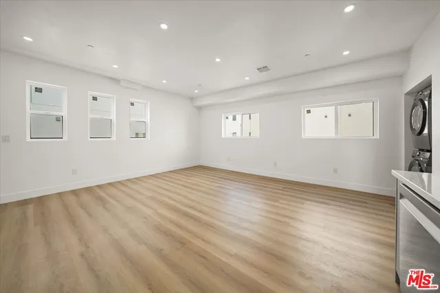 a view of an entryway