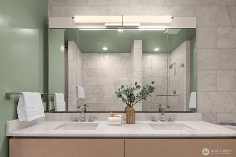 $2,850,000 | 121 Stewart Street, Unit 3704, Seattle, WA 98101