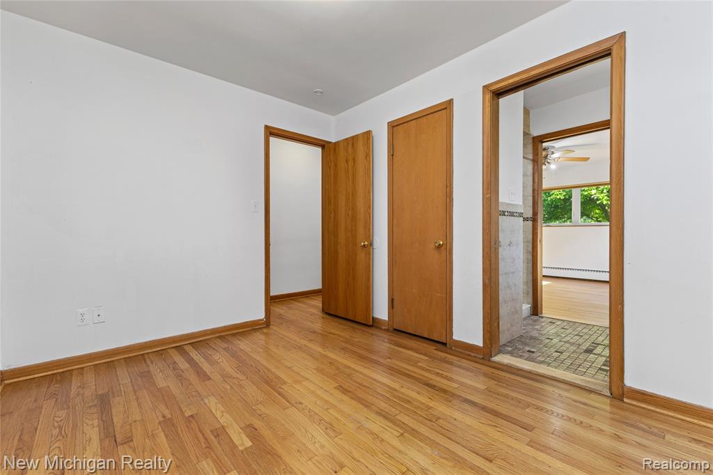 8359 Chicago Road Warren, MI 48093 - Photo 33 of 74