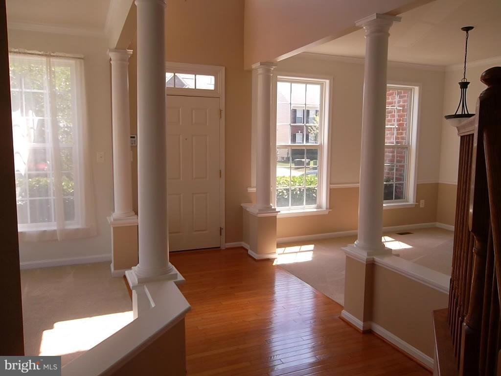 1910 Belford Drive Frederick, MD 21702 - Photo 2 of 30 FOYER