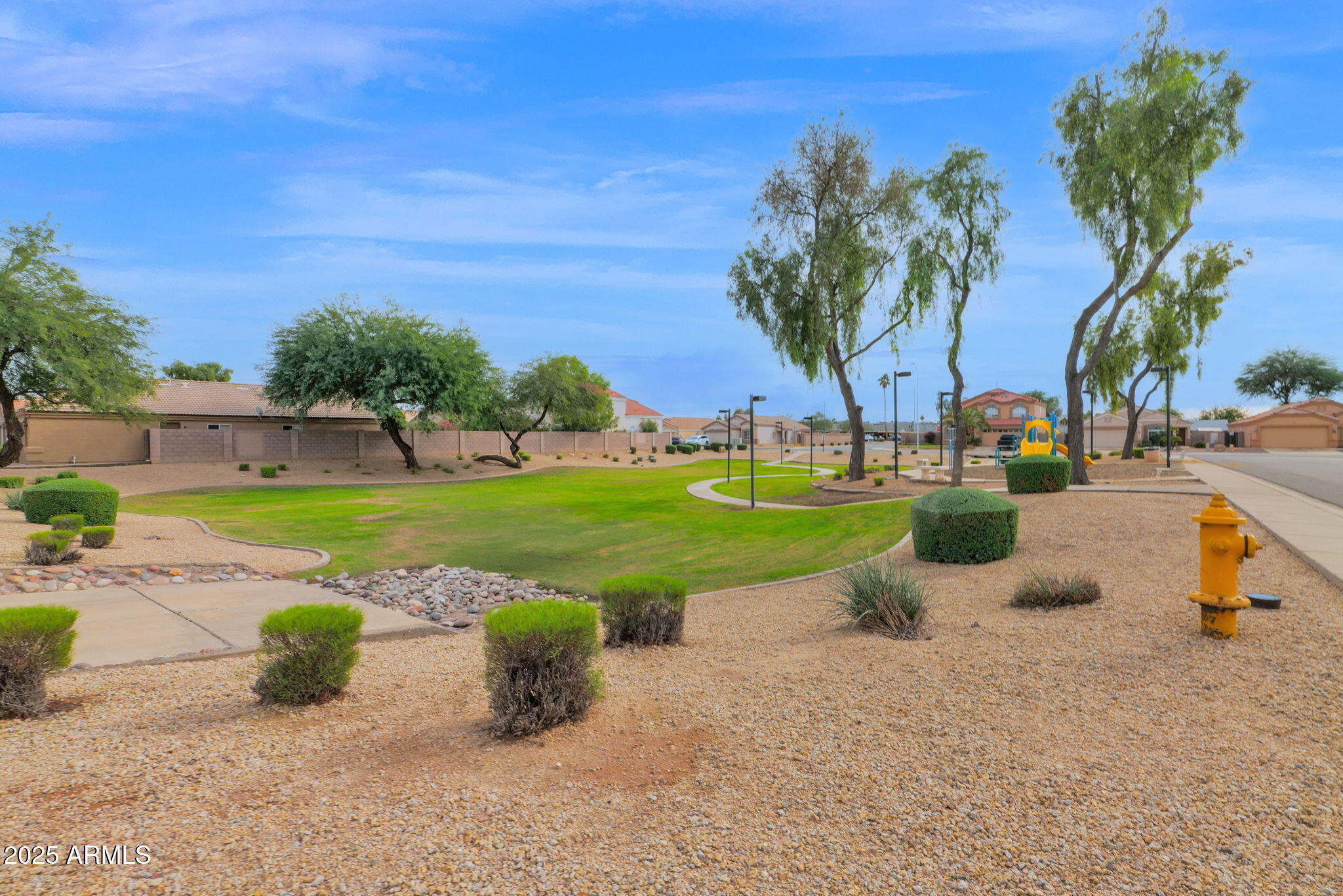 882 East Monterey Street Chandler, AZ 85225 - Photo 32 of 33 a view of a park with large trees