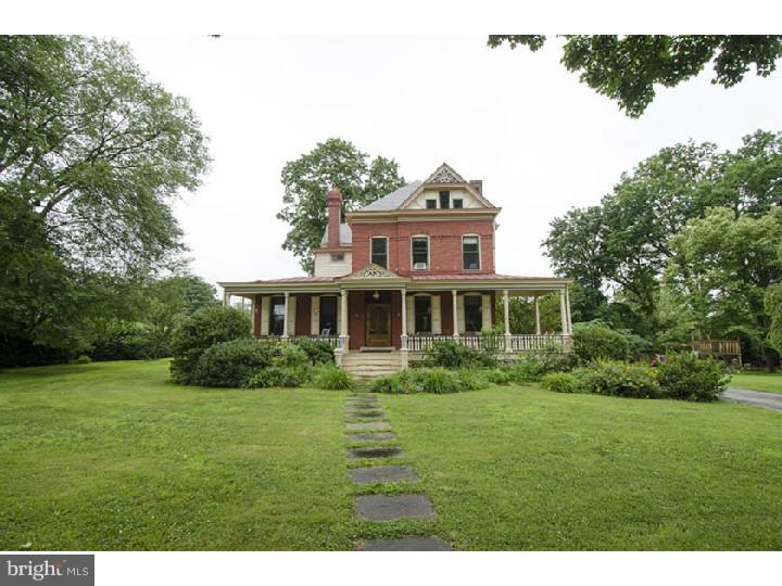 102 Exeter Road Devon, PA 19333 - Photo 2 of 24 Exterior