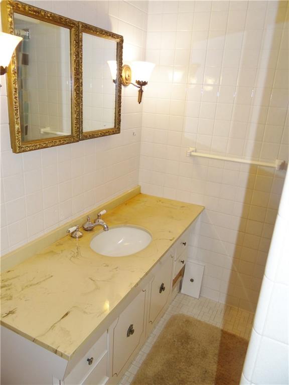 1113 Schang Road Pittsburgh, PA 15236 - Photo 22 of 25 Gallery Image 22