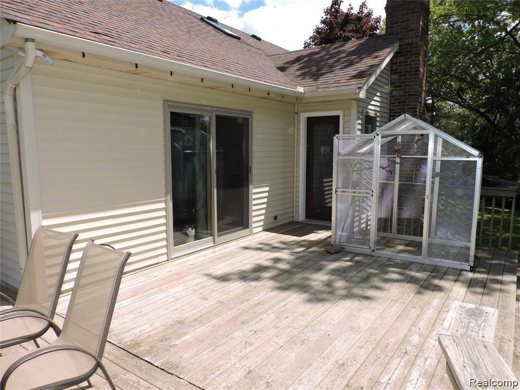 5265 Hickory Ridge Road Holly, MI 48442 - Photo 33 of 43 From Master to Deck