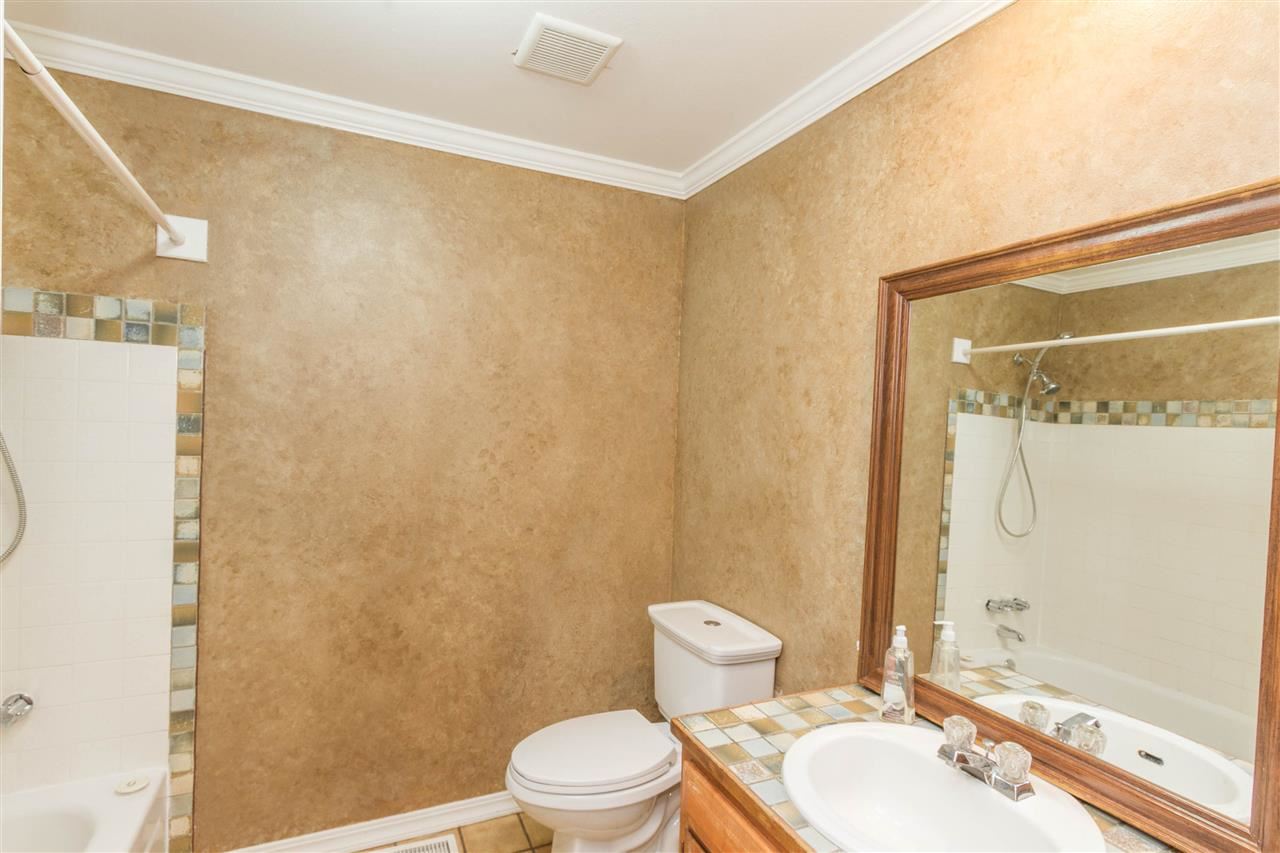 2707 East Winger Road Mead, WA 99021 - Photo 14 of 20