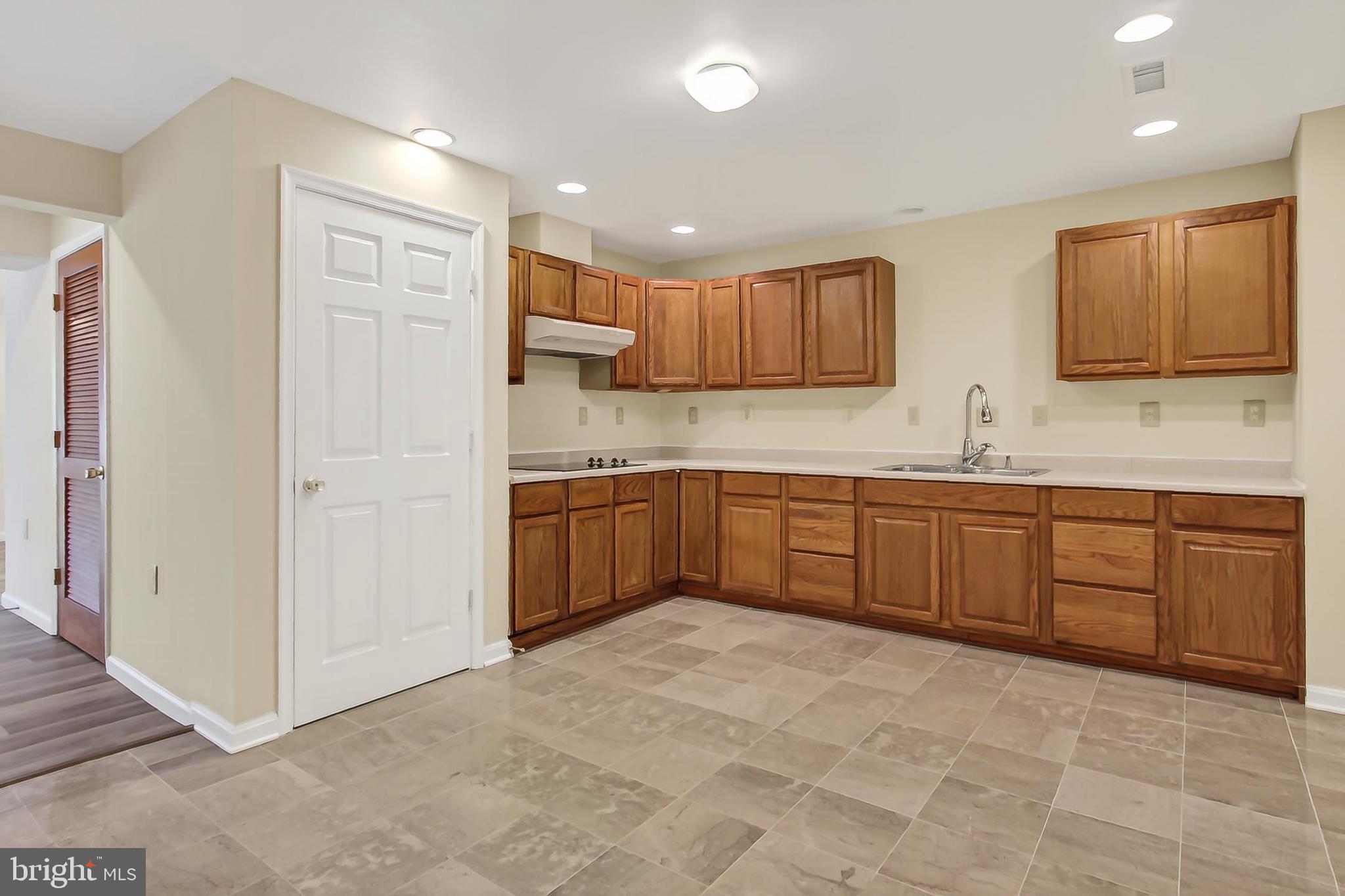 25825 Spring Farm Circle Chantilly, VA 20152 - Photo 61 of 80 Gallery Image 61