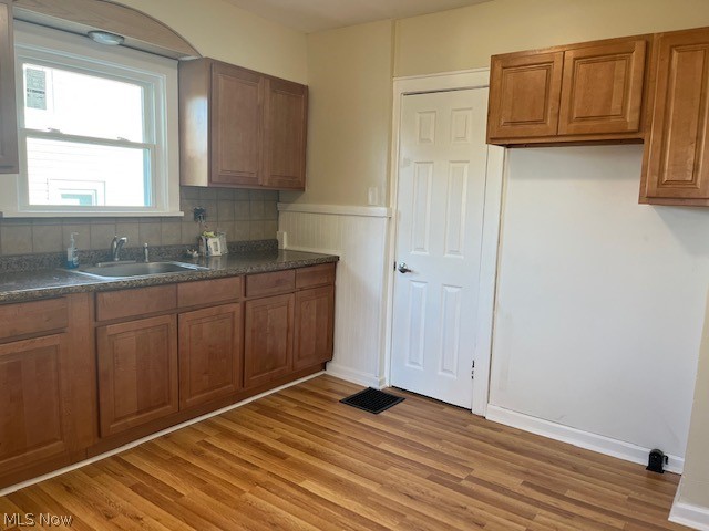 244 Darrow Road Akron, OH 44305 - Photo 9 of 23