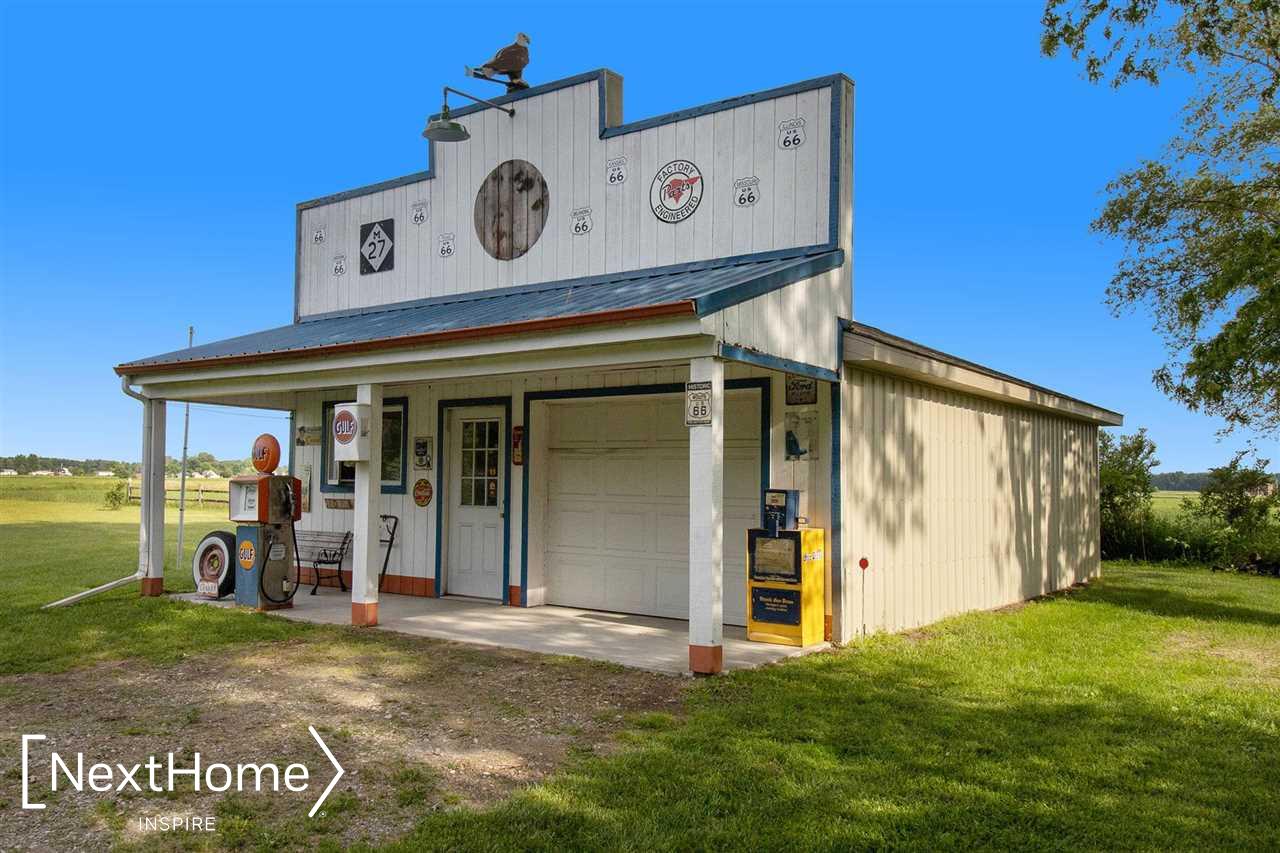 1623 West Verne Road Burt, MI 48417 - Photo 3 of 36