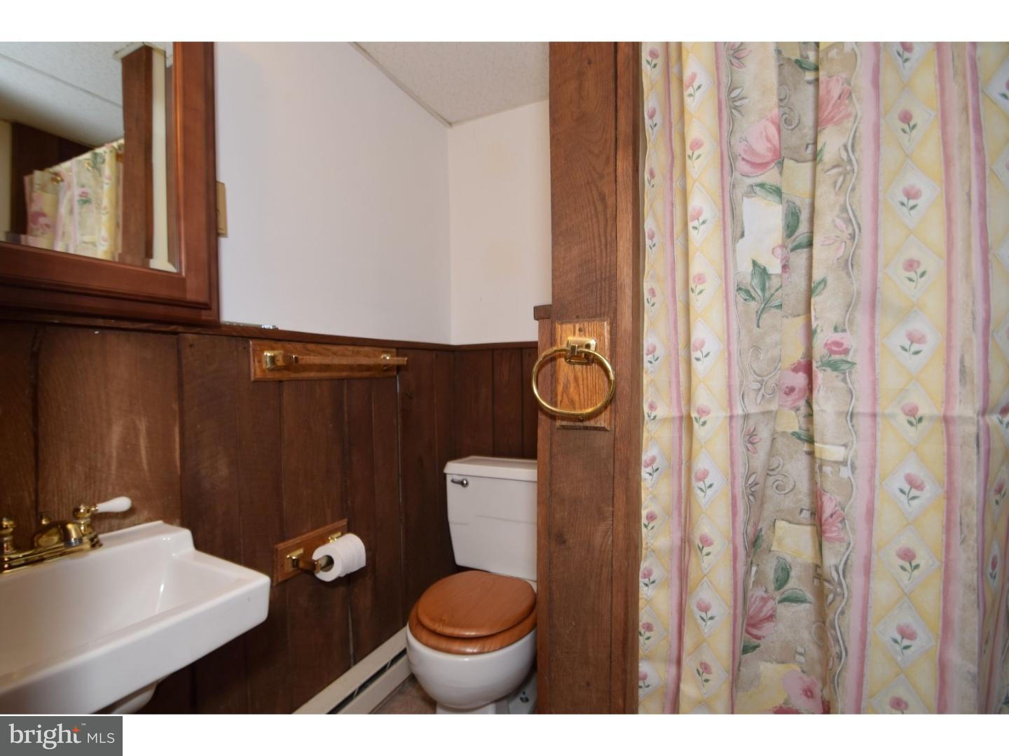 2402 Gramm Road Pennsburg, PA 18073 - Photo 22 of 25 Bathroom