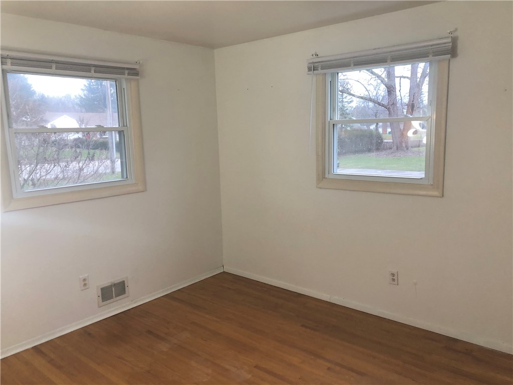 4624 Mt Read Boulevard Greece, NY 14616 - Photo 10 of 25