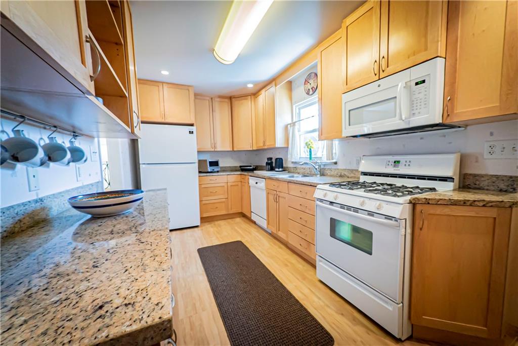 2831 Fernwald Road Pittsburgh, PA 15217 - Photo 9 of 23 Yes...more cabinetry~