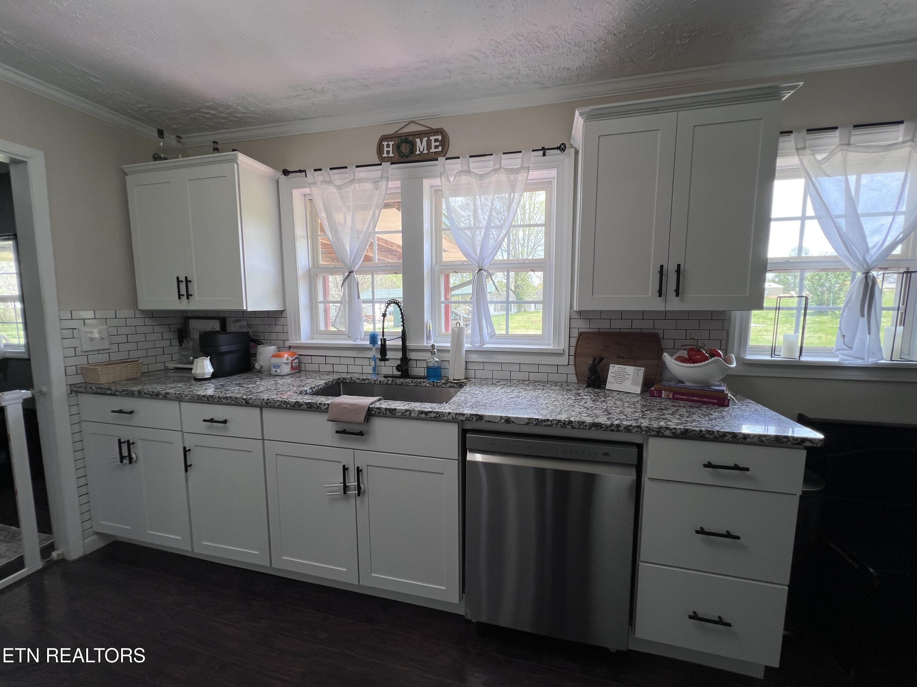 280 Harding Road Harriman, TN 37748 - Photo 14 of 46 IMG_7292