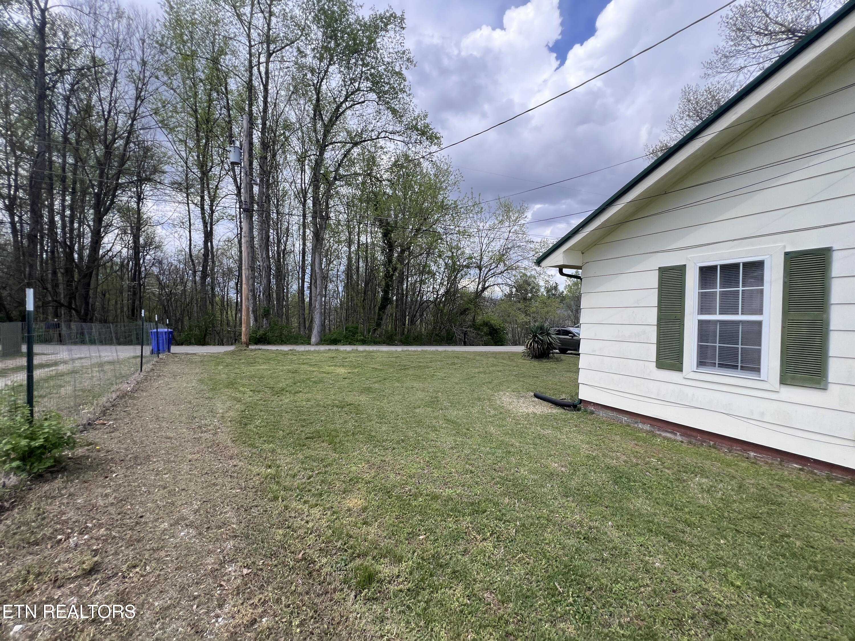 280 Harding Road Harriman, TN 37748 - Photo 45 of 46 IMG_7348