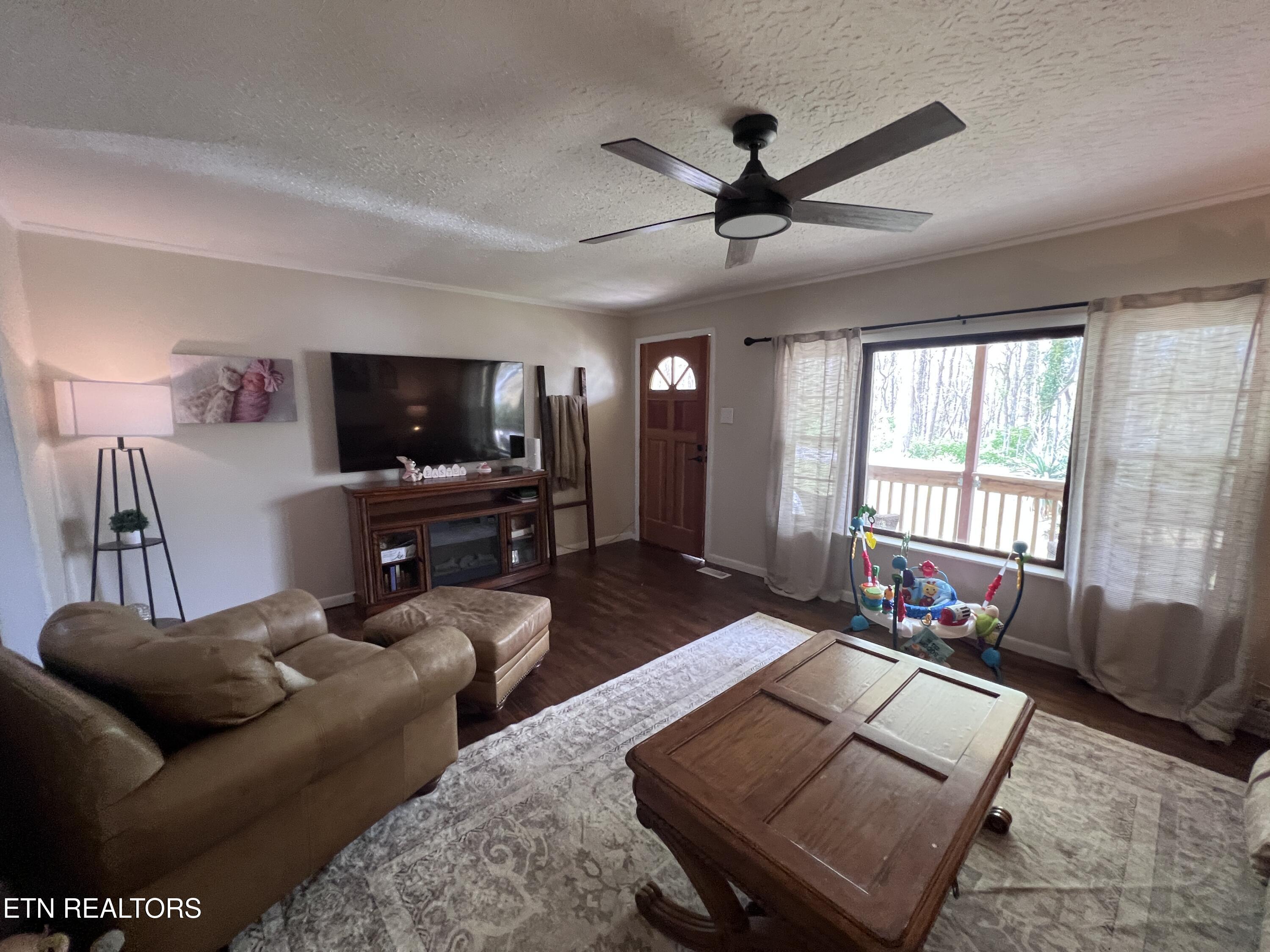 280 Harding Road Harriman, TN 37748 - Photo 5 of 46 IMG_7322