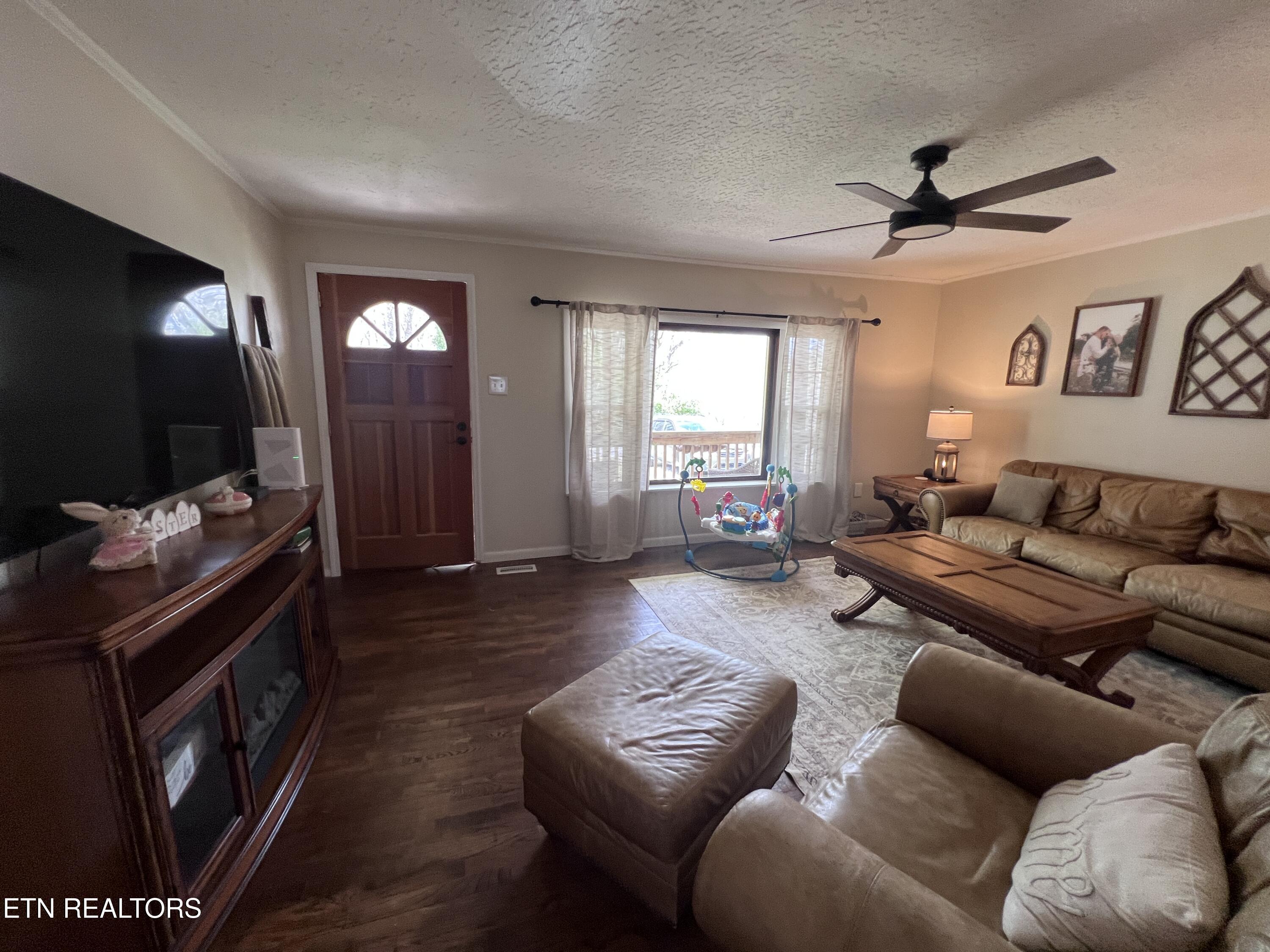 280 Harding Road Harriman, TN 37748 - Photo 6 of 46 IMG_7321