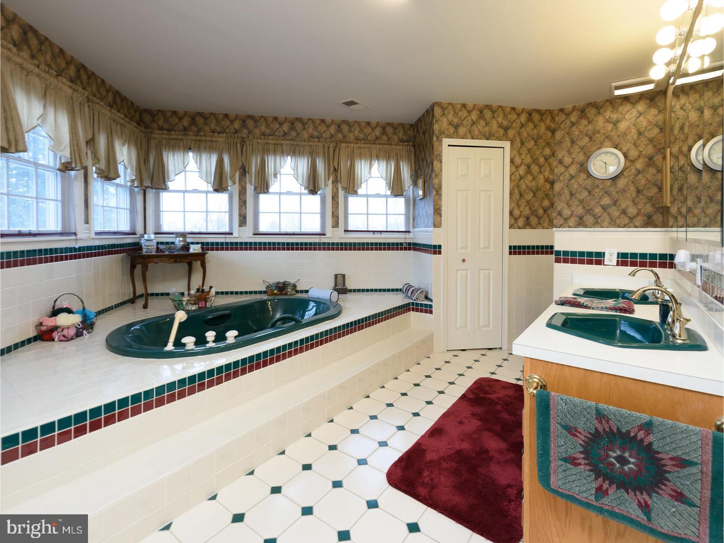 1007 Welsh Road Philadelphia, PA 19115 - Photo 20 of 25 Master Bathroom