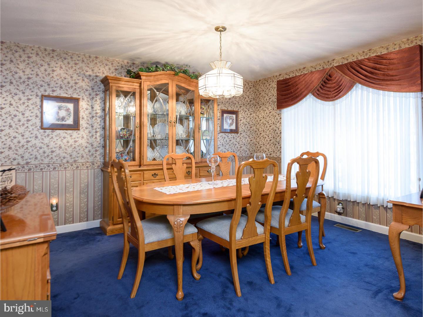1007 Welsh Road Philadelphia, PA 19115 - Photo 5 of 25 Dining Room