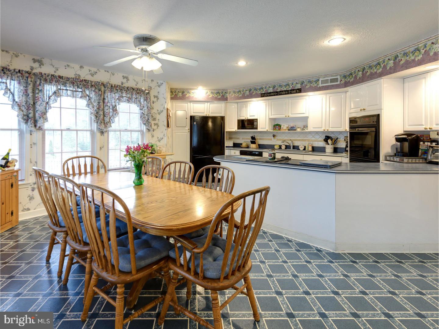 1007 Welsh Road Philadelphia, PA 19115 - Photo 9 of 25 Kitchen