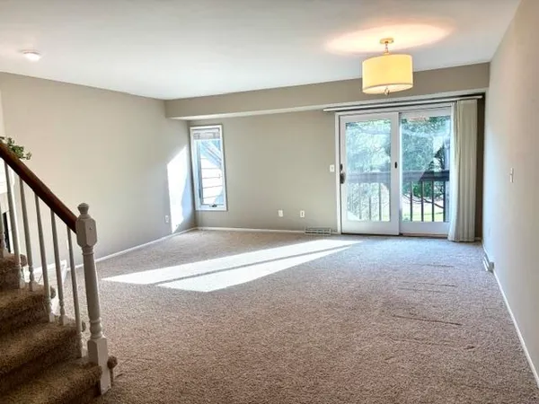 $249,000 | 120 Glenview Court, Janesville, WI 53548